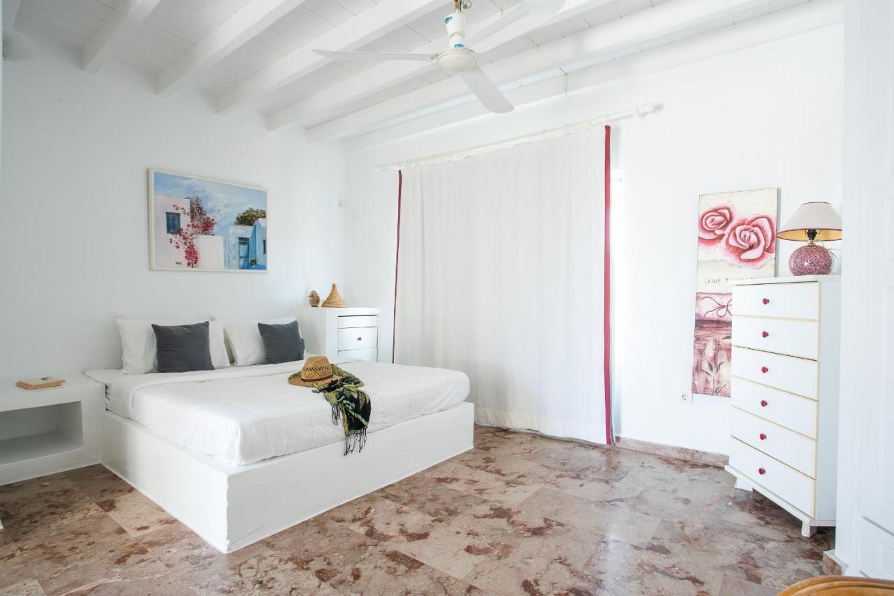 Ruby By Mykonos Rocks