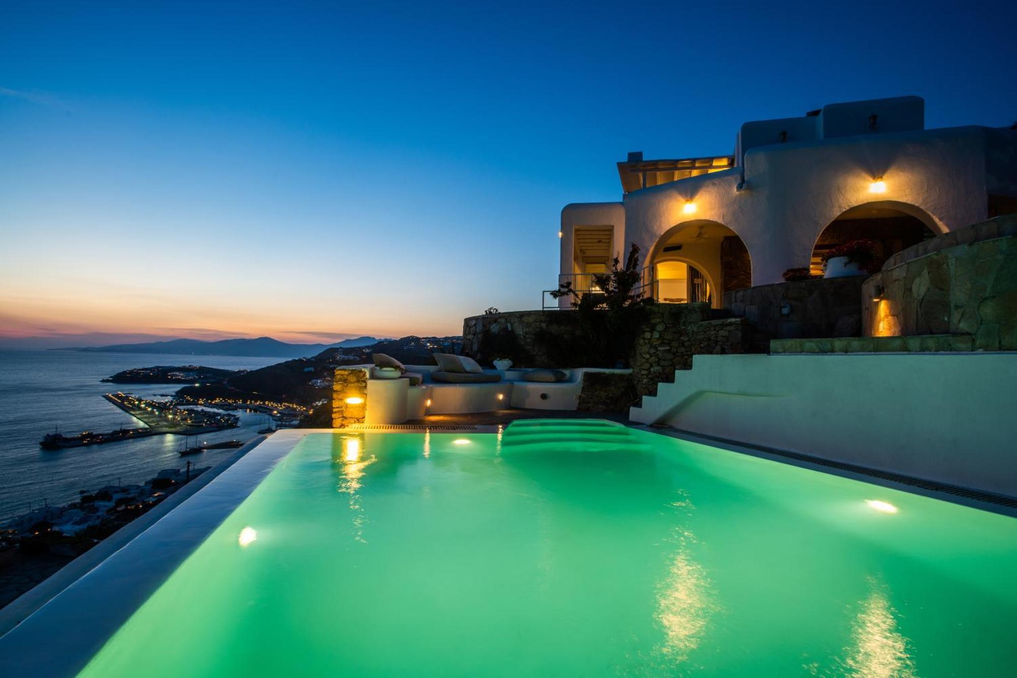 Ruby By Mykonos Rocks